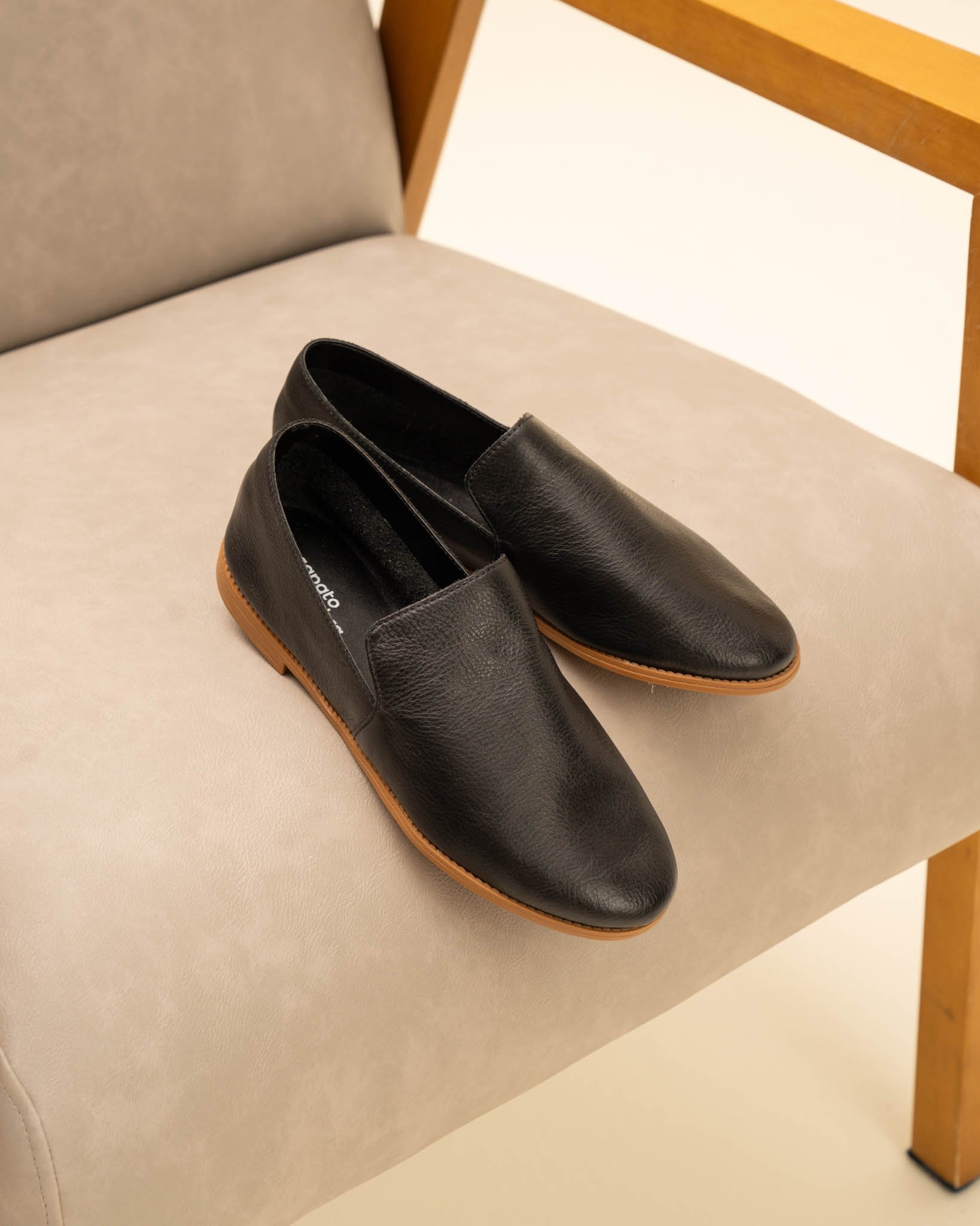 Mocassim Couro Slipper Preto | Sapato Que Dobra | Sapato Que Dobra