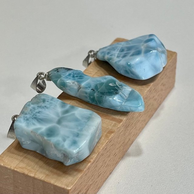 PINGENTE LARIMAR - MÉDIO | Natural Mystic