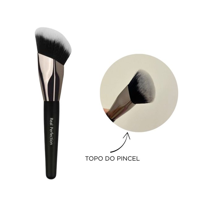 Detalhe do corte angular e das cerdas do Pincel R129 Real Perfection