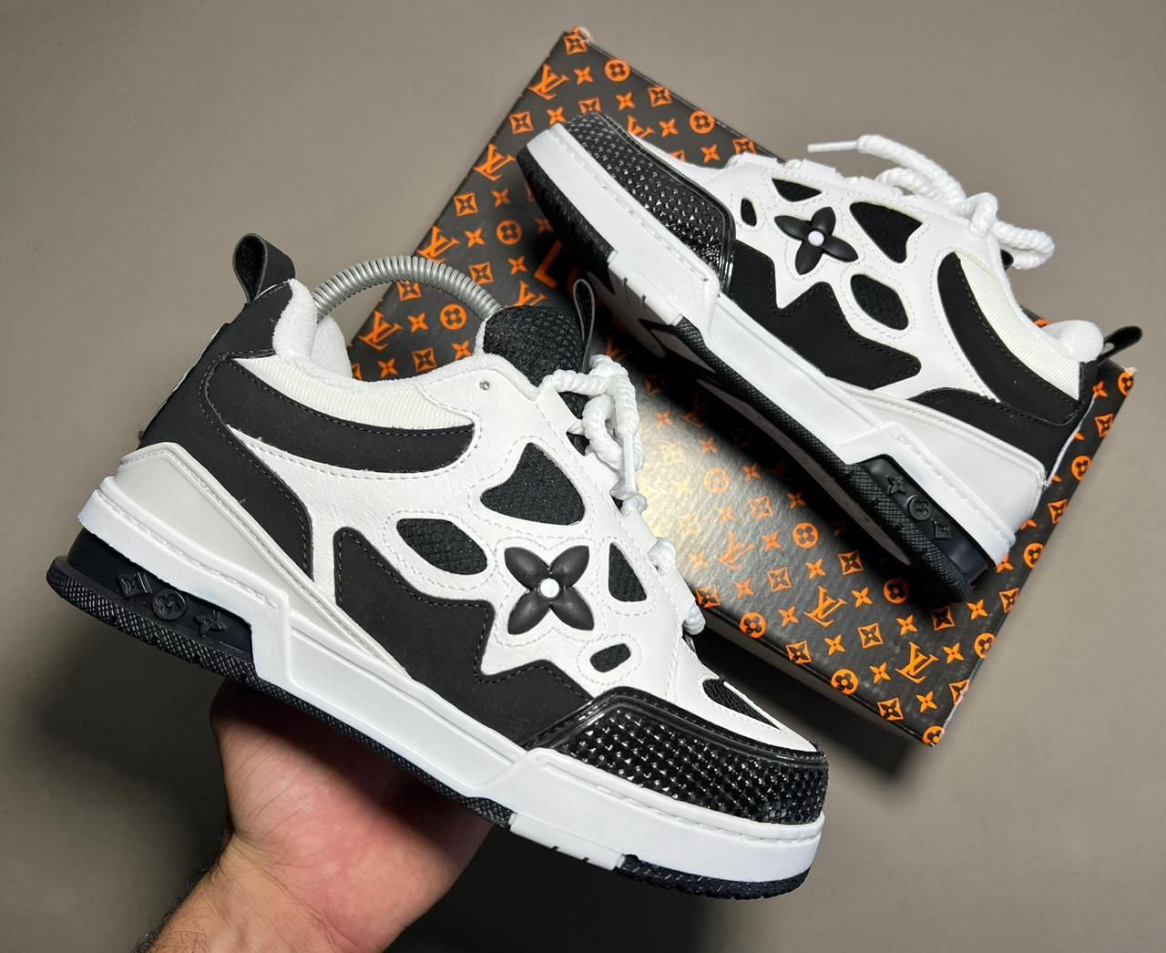 LOUIS VUITON 1854美品 LOUIS VUITTON LV SKATE 1854 - BRANCO PRETO | MR. SHOES OUTLET