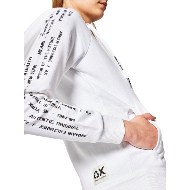 sweatshirt string knots