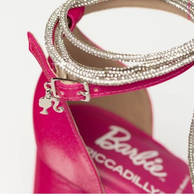 SAPATO PICCADILLY 754009  BARBIE