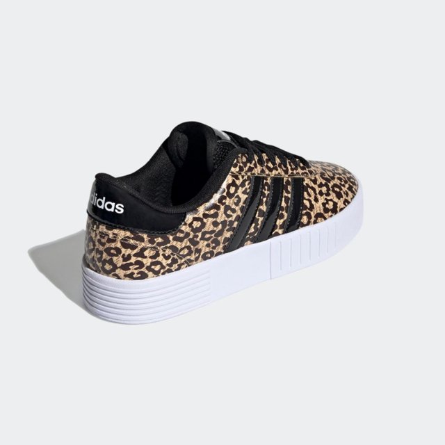 tenis adidas animal print