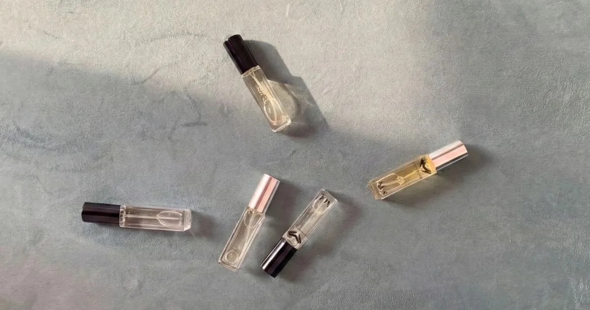 Decants: O Segredo para Nunca Estar com o Perfume Errado 2 Detalhes que encantam na perfumaria: frascos e acabamentos que transformam perfume em objeto de coleção