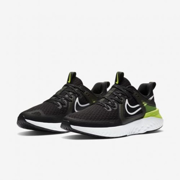 tenis nike legend react 2