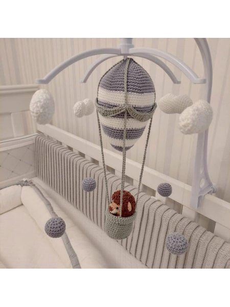 mobile-de-balao-e-leao-050651c5-62d8-4eec-9081-708d1c08ddaa-768x1024