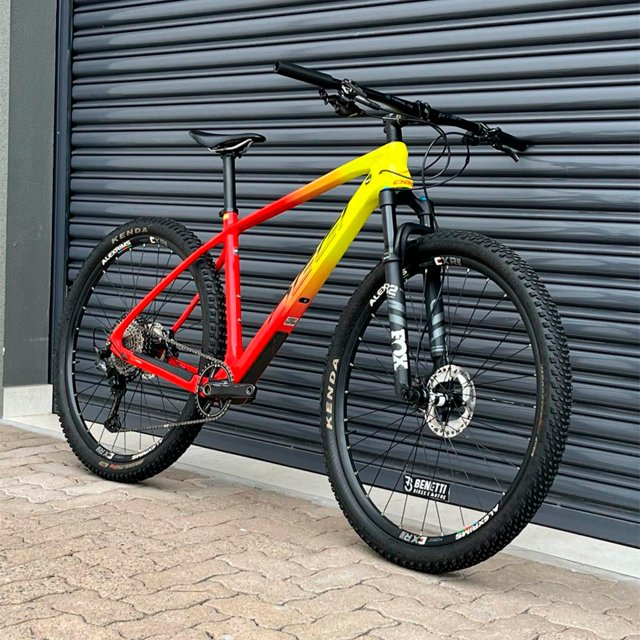 Bicicleta Seminova Oggi Agile Pro XT 2021