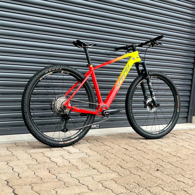 Bicicleta Seminova Oggi Agile Pro XT 2021