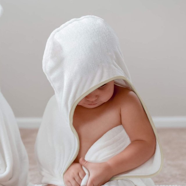 Toalha de Banho Bebê Com Capuz Laço Bebê Comfort 80x100cm