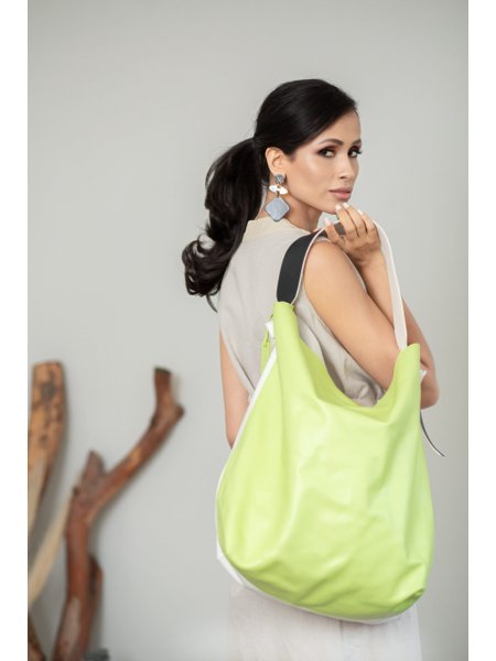 green shoulder bolsa leather