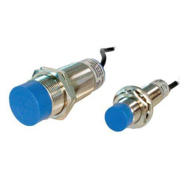 Sensor Capacitivo M30 15MM 1NA+1NF C30-15-DNC - METALTEX | Oferta Elétrica