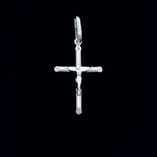 pingente crucifixo 452 - 2,60cm x 1,60cm