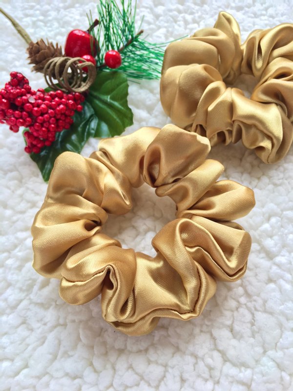 ヘアアクセサリー S Charm Scrunchie/gold Scrunchie Cetim Dourada | Emejota Atelie