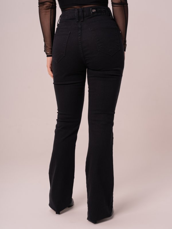 calca-jeans-flare-preto-1