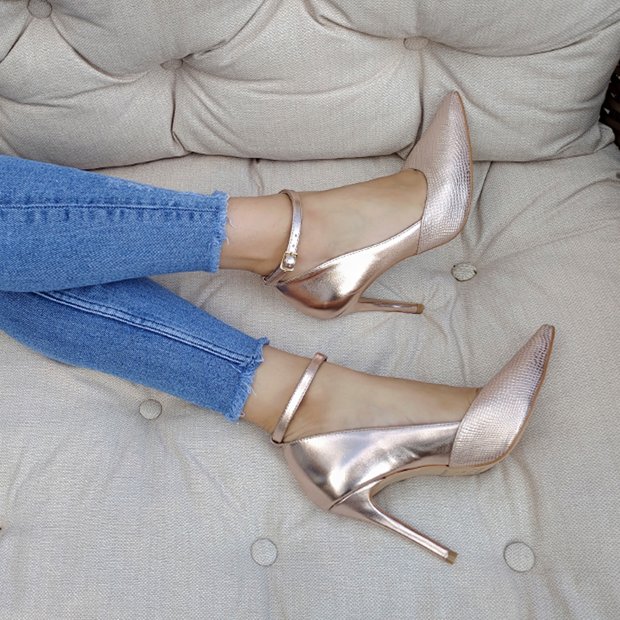 Scarpin Metalizado Cobre Divino Salto