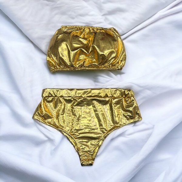 Conjunto Metalizado Top Bíquini e Short Hot Panties Carnaval Fantasia  Dourado