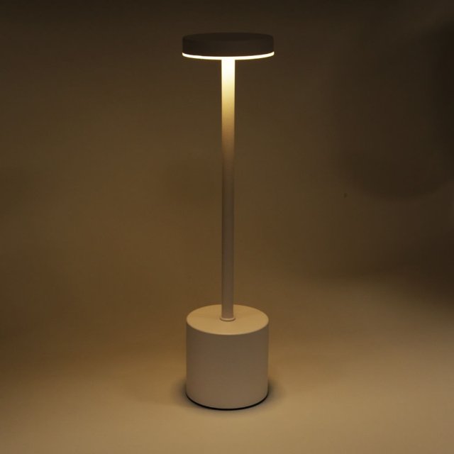 Luminária Recarregável Table Light 40 Lúmens Nautika