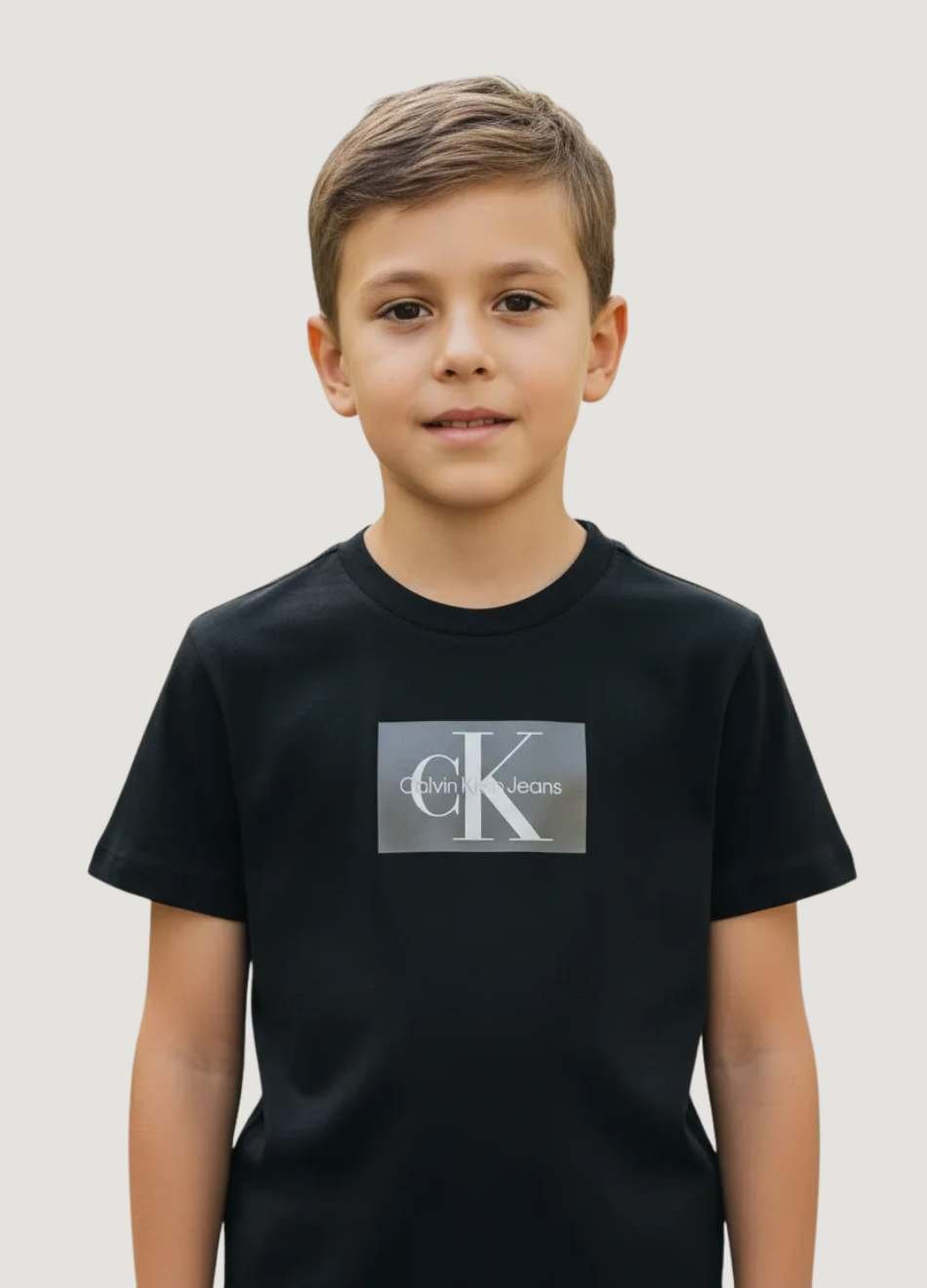 Camiseta Calvin Klein Jeans Infantil CK Quadro-Cinza Preto | Boys
