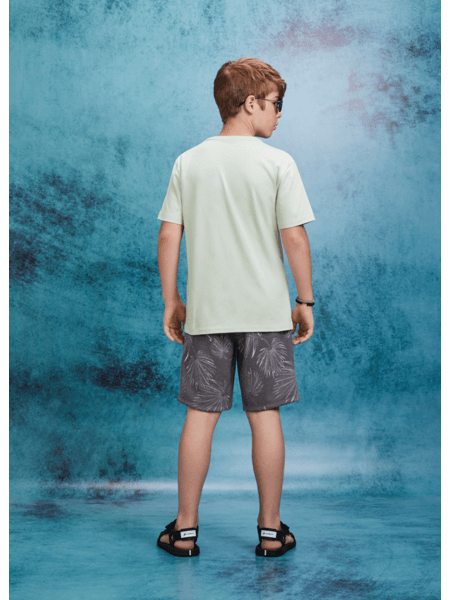 Camiseta Youccie Infantil Logo Peito Verde Pistache | Boys Concept