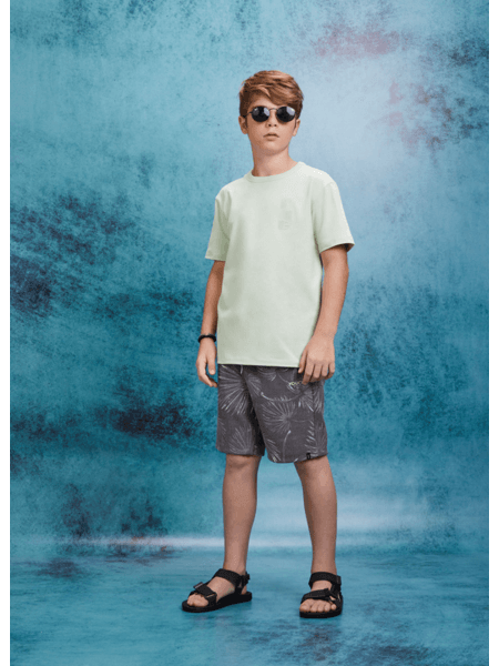 Camiseta Youccie Infantil Logo Peito Verde Pistache | Boys Concept