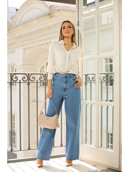 IZUZ JEANS - Aposte na Calça Pantalona Cropped listrada e combine com um  cropped liso e blazer! Você estará pronta para aproveitar qualquer ocasião.  Venha ser um (a) revendedor (a). #jeans #fashion #