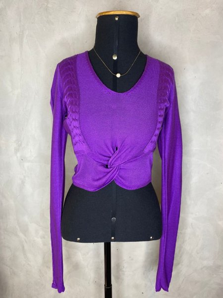 blusa-cropped-tricot-com-torcao-violeta-magnifico-charry-1