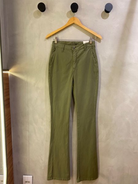 calca-jeans-boot-cut-verde-militar-charry-1