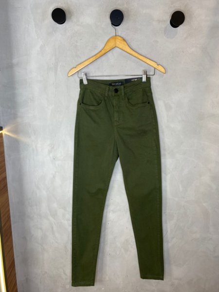 calca-jeans-martina-fit-skinny-verde-sly-wear-4