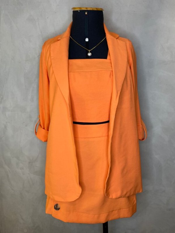 conjunto-blazer-top-e-saia-laranja-sly-wear-1