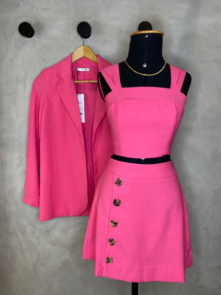 conjunto-blazer-top-e-saia-rosa-sly-wear-1