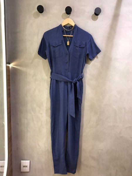 macacao-longo-selma-linho-com-faixa-azul-jeans-4