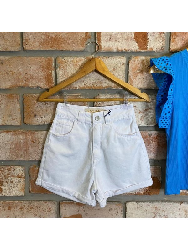 shorts mom lady rock
