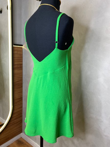 Vestido Curto Ísis Crepe Verde Fortuna