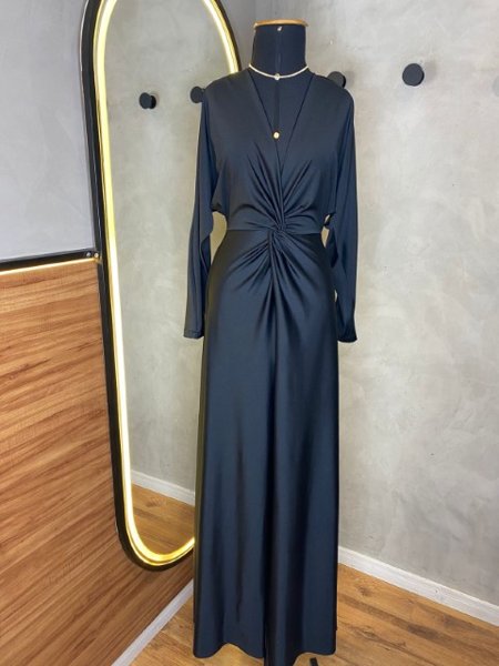 vestido-longo-naomi-acetinado-com-torcao-preto-charry-1
