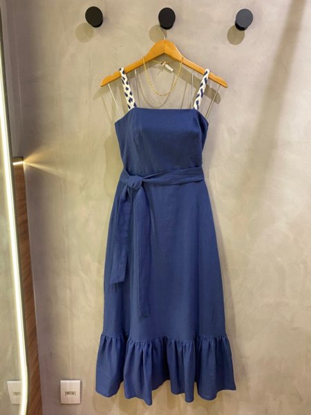 vestido-midi-linho-alca-trancada-azul-jeans-2