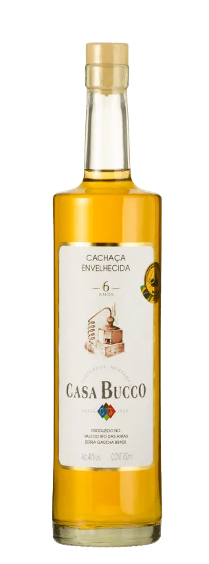 Cachaça Envelhecida 750 ml - Casa Bucco | Dwines