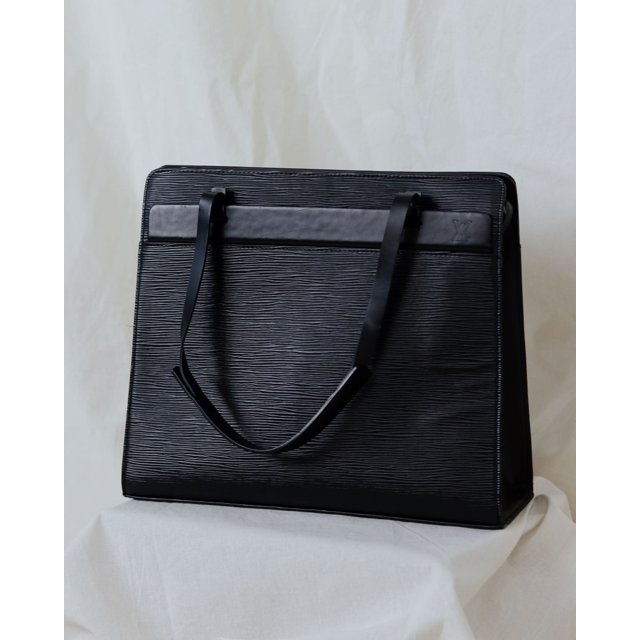 louis vuitton black epi leather bolsa