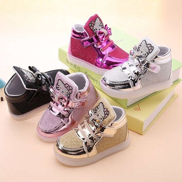 Sapatinho Tenis Hello Kitty com LED para Meninas de 1 a 5 Anos | Mulherbela