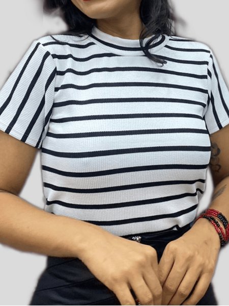 Blusa Mini Tee Listrada - Compre Agora