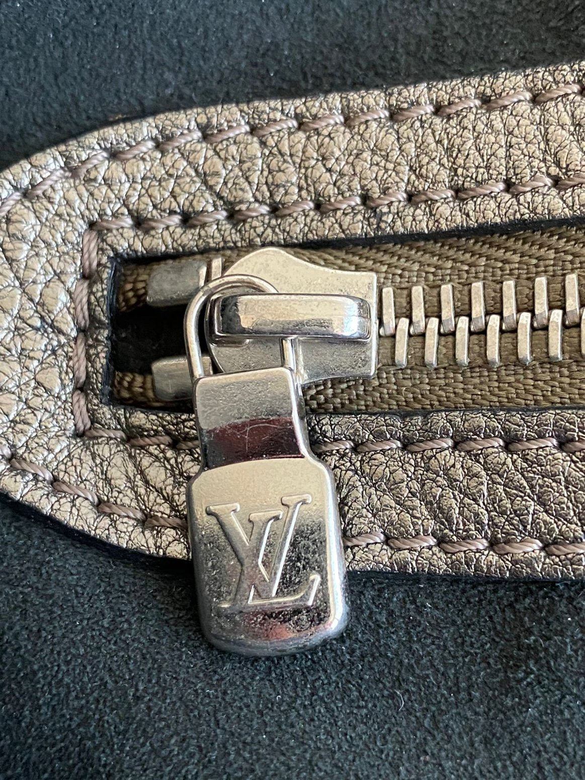 louis vuitton carpet bolsa