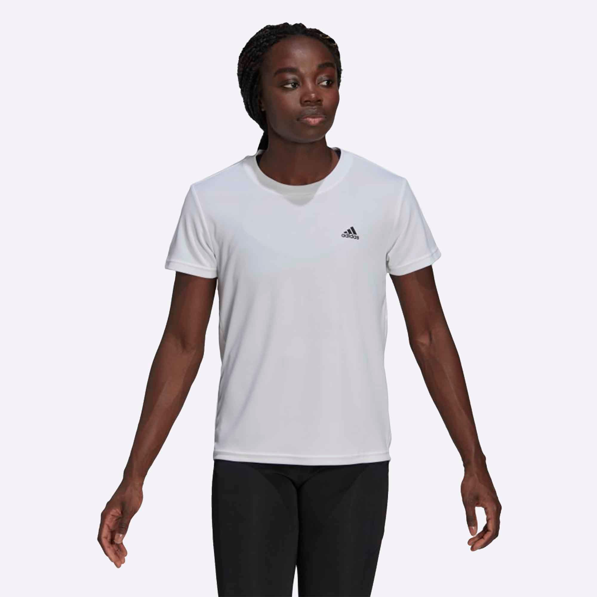 camiseta-adidas-feminina-branca-small-gs8797-a