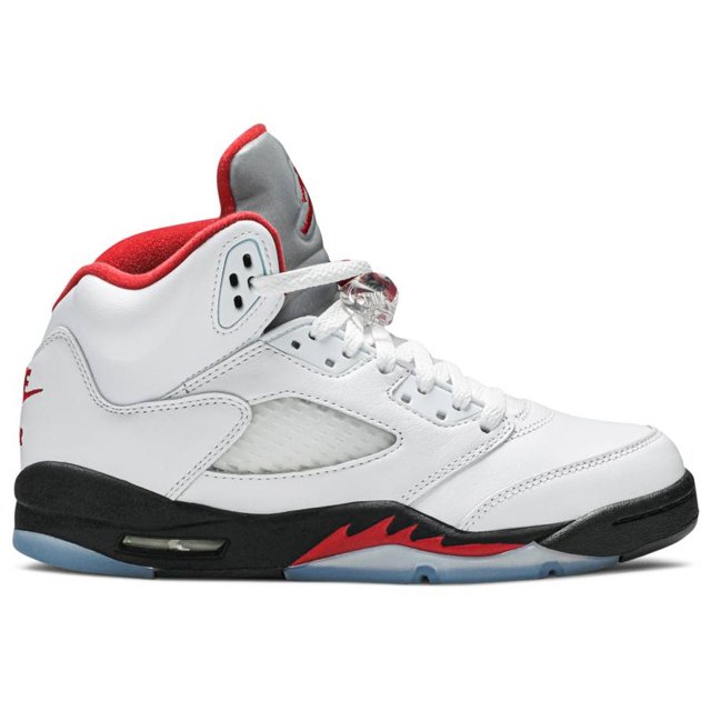 fire red tenis