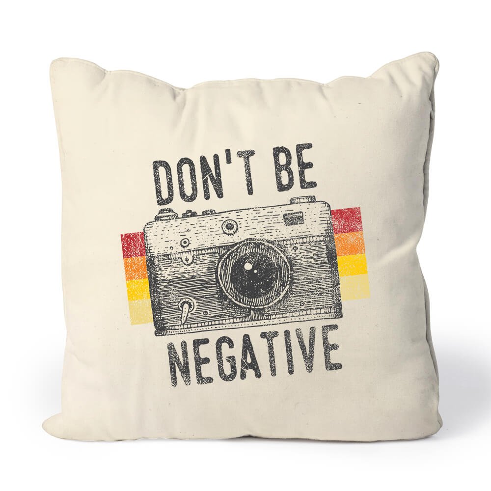 Almofada Don't Be Negative, Studio Geek