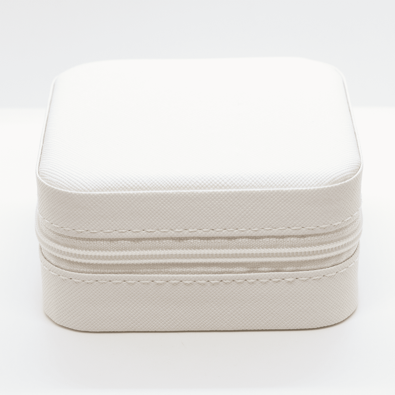 Porta joias portátil - Off white - Madame Ninna - loja online de  confeccções femininas