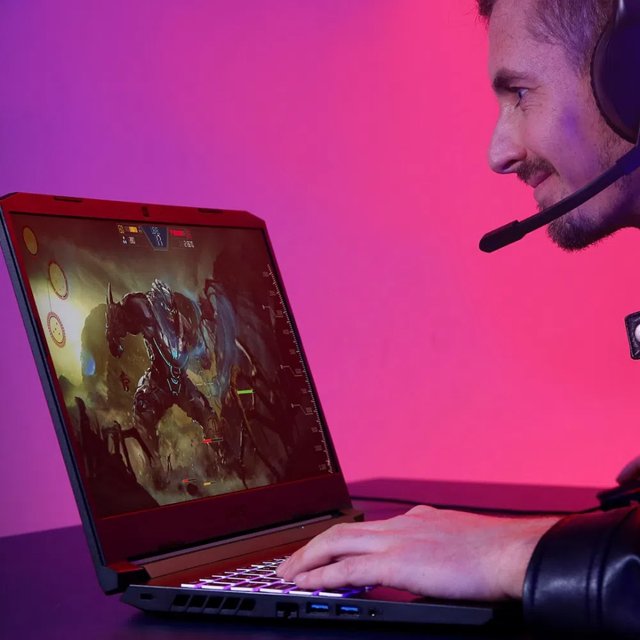 Notebook Gamer Acer Nitro 5 AN515-44-R4KA AMD Ryzen 7 W11 Home 8GB 512GB SSD GTX 1650 15.6'