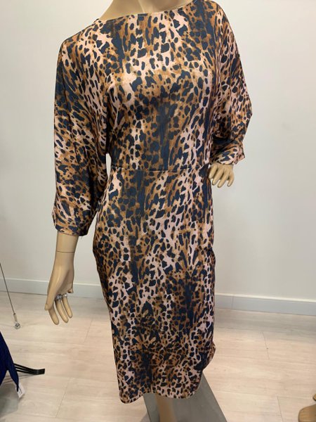 vestido midi meia manga