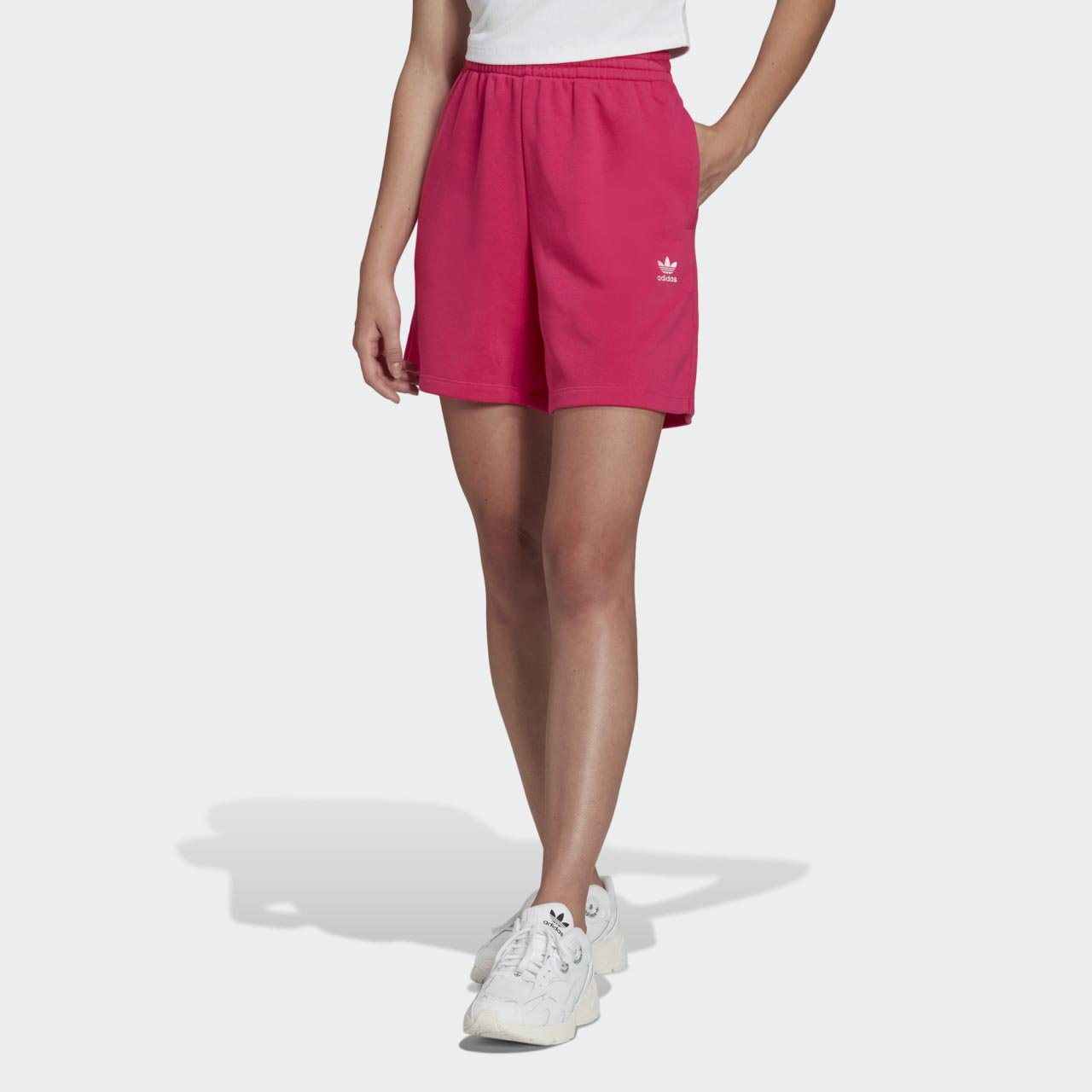 Short Adidas Originals Lace Trim II5605  Lojas Tisott - Adidas, Nike, New  Balance, Puma