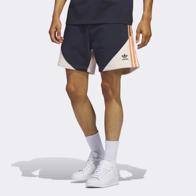 Bermuda Adidas Originals Fleece SST IC5557  Lojas Tisott - Adidas, Nike,  New Balance, Puma