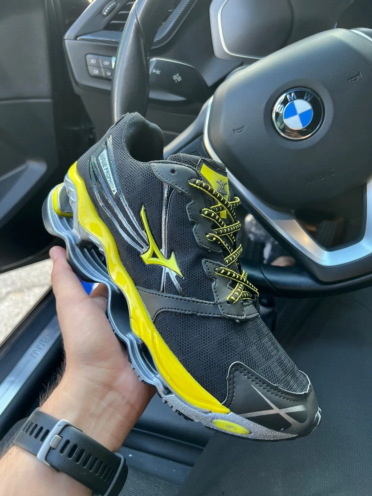 Mizuno prophecy 2 preto e amarelo online