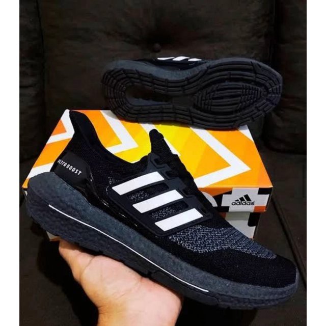 adidas gazelle silver green womens Tênis Adidas Ultraboost 4D OG Preto/Roxo – NewSkull main image 0